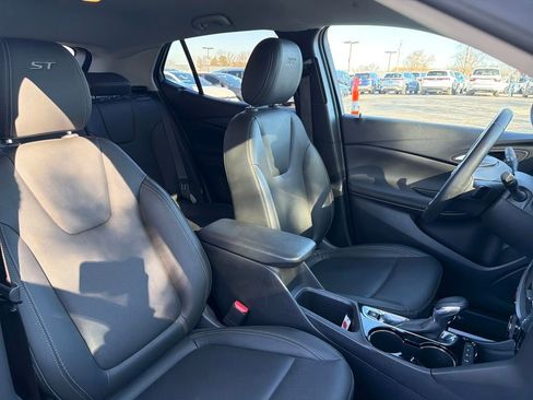 Used 2024 Buick Encore GX Sport Touring image 32