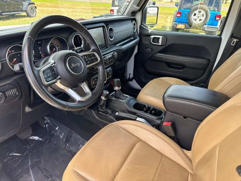 Used 2019 Jeep Wrangler Unlimited Sahara w/ Dual Top Group image 22