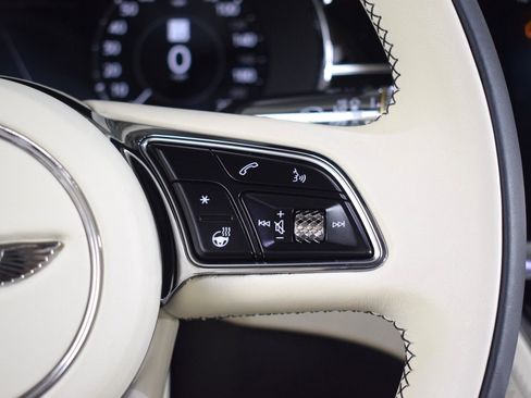 Certified 2026 Bentley Continental GTC AWD/4WD image 30