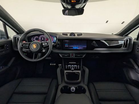 New 2026 Porsche Cayenne GTS AWD/4WD image 20