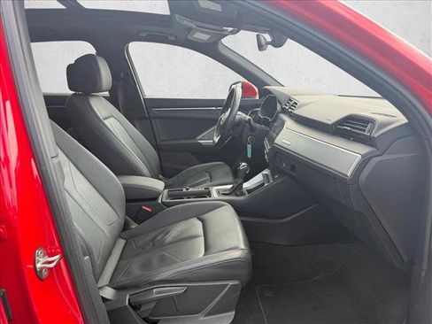 Used 2019 Audi Q3 2.0T Premium AWD/4WD image 24