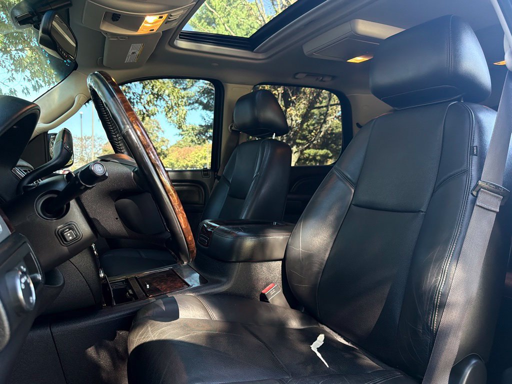 Used 2013 GMC Yukon Denali AWD/4WD image 19