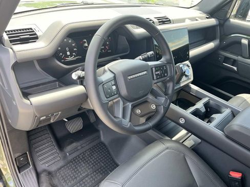 New 2026 Land Rover Defender 110 X-Dynamic SE AWD/4WD image 11