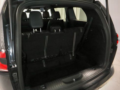 Used 2025 Chrysler Pacifica Select FWD image 12