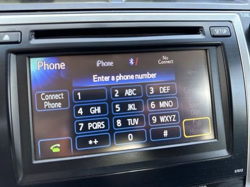 Used 2012 Toyota Camry SE image 17