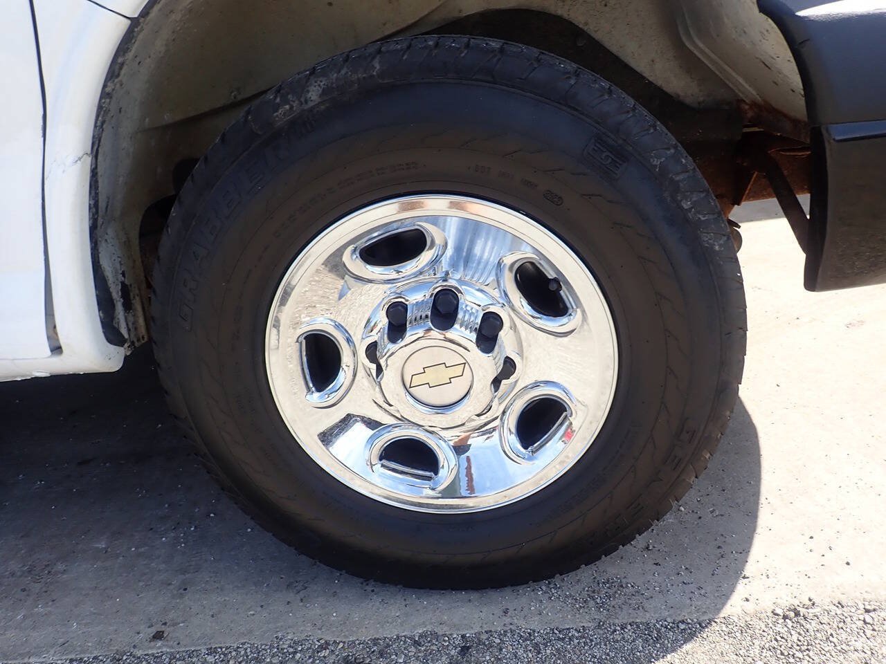 Used 2014 Chevrolet Express 2500 RWD image 27