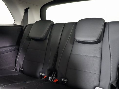 New 2026 Mercedes-Benz GLS 450 4MATIC image 7