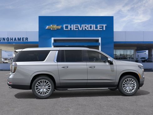New 2026 Chevrolet Suburban Premier w/ Sun And Tow Package AWD/4WD image 37