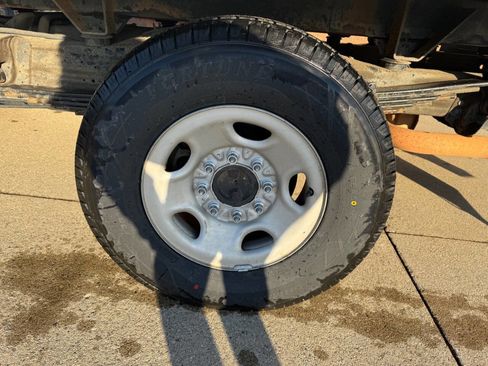 Used 2014 Chevrolet Express 3500 3500 2dr 139 in. WB Cutaway w image 21