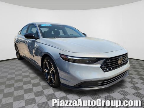 Used 2023 Honda Accord Sport image 1