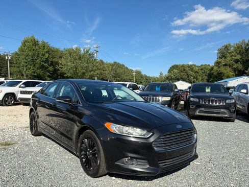 Used 2013 Ford Fusion SE FWD image 7