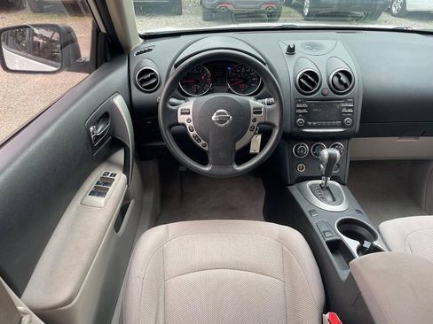 Used 2014 Nissan Rogue S w/ Convenience Package AWD/4WD image 14