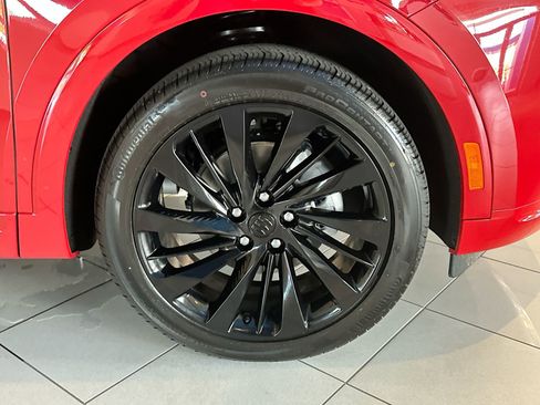 New 2025 Buick Envision Avenir image 10