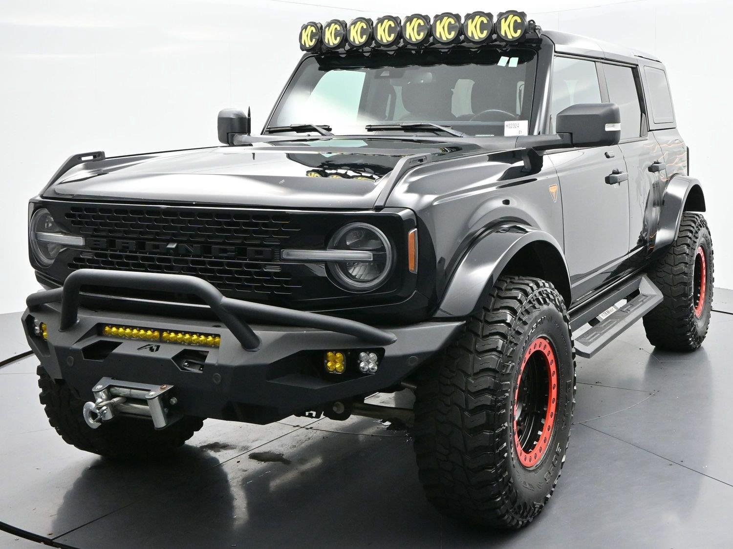 Used 2021 Ford Bronco Badlands AWD/4WD image 3