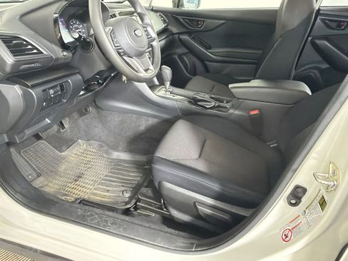 Used 2019 Subaru Crosstrek 2.0i w/ Eyesight System image 9