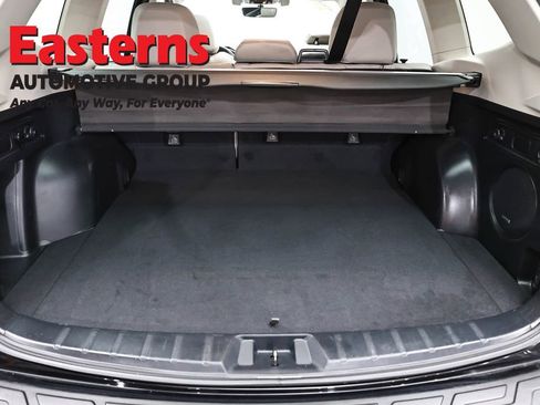 Used 2021 Subaru Forester Limited image 9