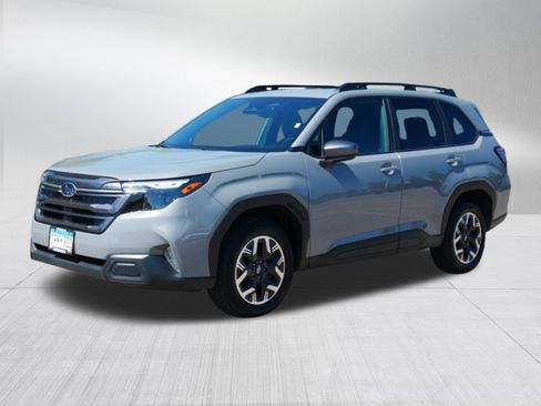Used 2026 Subaru Forester Premium AWD/4WD image 3