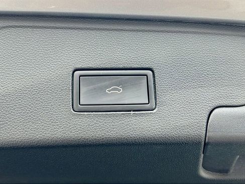 Certified 2023 Volkswagen Atlas Cross Sport SEL Premium R-Line image 18