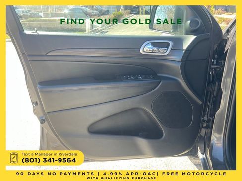 Used 2019 Jeep Grand Cherokee Laredo image 10