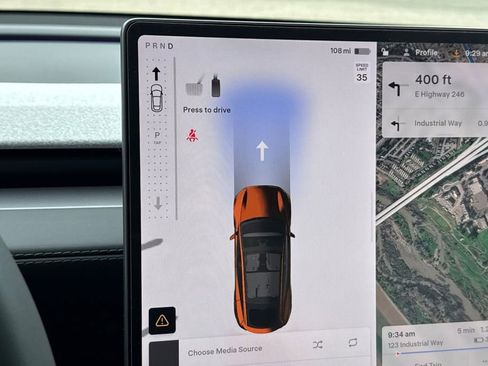 Used 2026 Tesla Model Y 2WD image 29