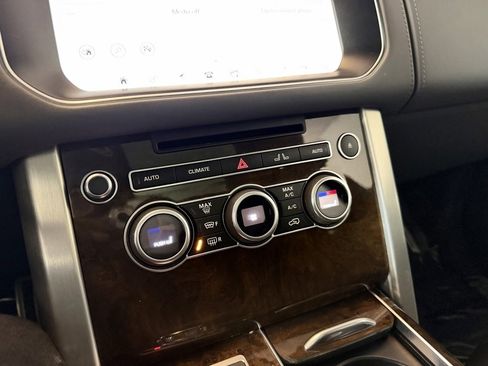 Used 2017 Land Rover Range Rover LWB SV Autobiography image 18