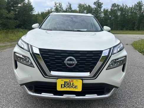 Certified 2023 Nissan Rogue Platinum AWD/4WD image 2