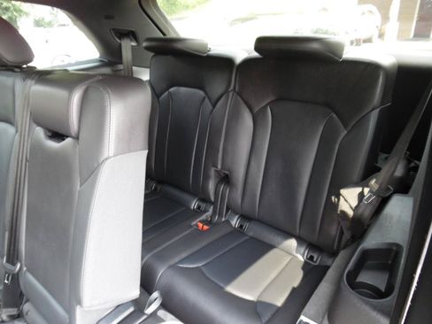 Used 2017 Audi Q7 3.0T Premium Plus AWD/4WD image 20