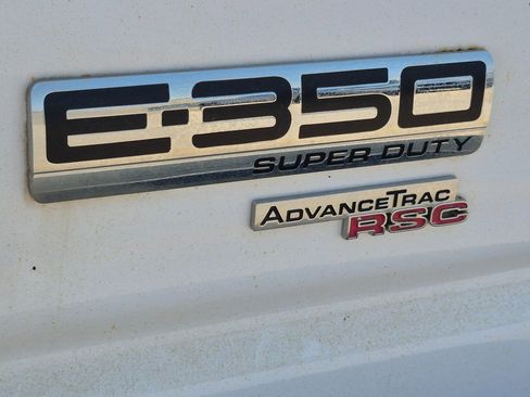 Used 2014 Ford E-350 and Econoline 350 Super Duty w/ Power Group image 9