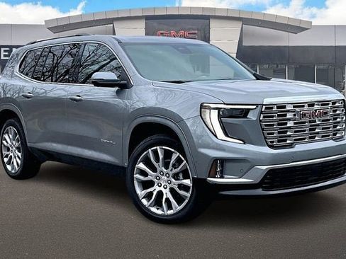 New 2026 GMC Acadia Denali w/ Super Cruise Package image 2