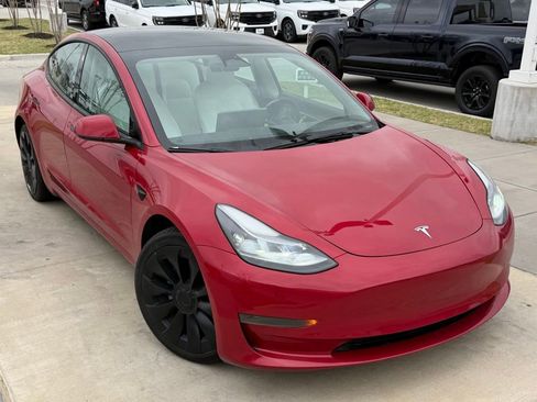 Used 2023 Tesla Model 3 Standard Range image 5