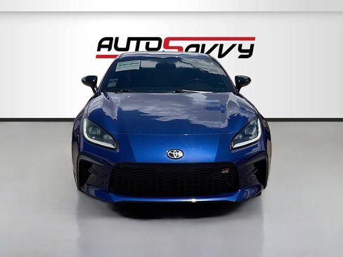 Used 2023 Toyota GR86 w/ ALL Weather Mat Package (TMS) RWD image 2