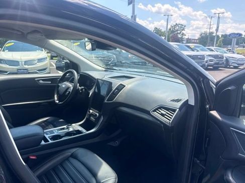 Certified 2022 Ford Edge SEL w/ Convenience Package AWD/4WD image 11