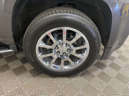 Used 2018 GMC Yukon Denali w/ Open Road Package image 2