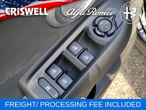 Used 2024 Alfa Romeo Tonale Veloce image 17