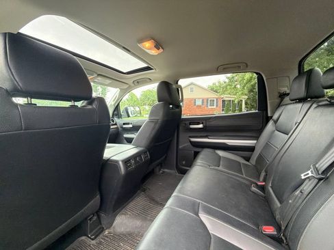 Used 2018 Toyota Tundra Limited w/ Limited Premium Package AWD/4WD image 30