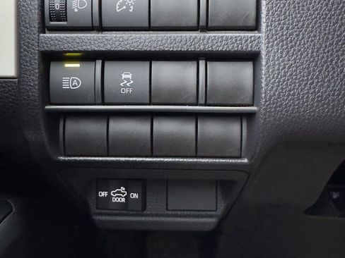 Used 2024 Toyota Tacoma TRD Off-Road image 20