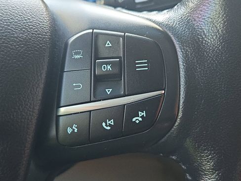 Used 2020 Ford Escape Titanium image 14