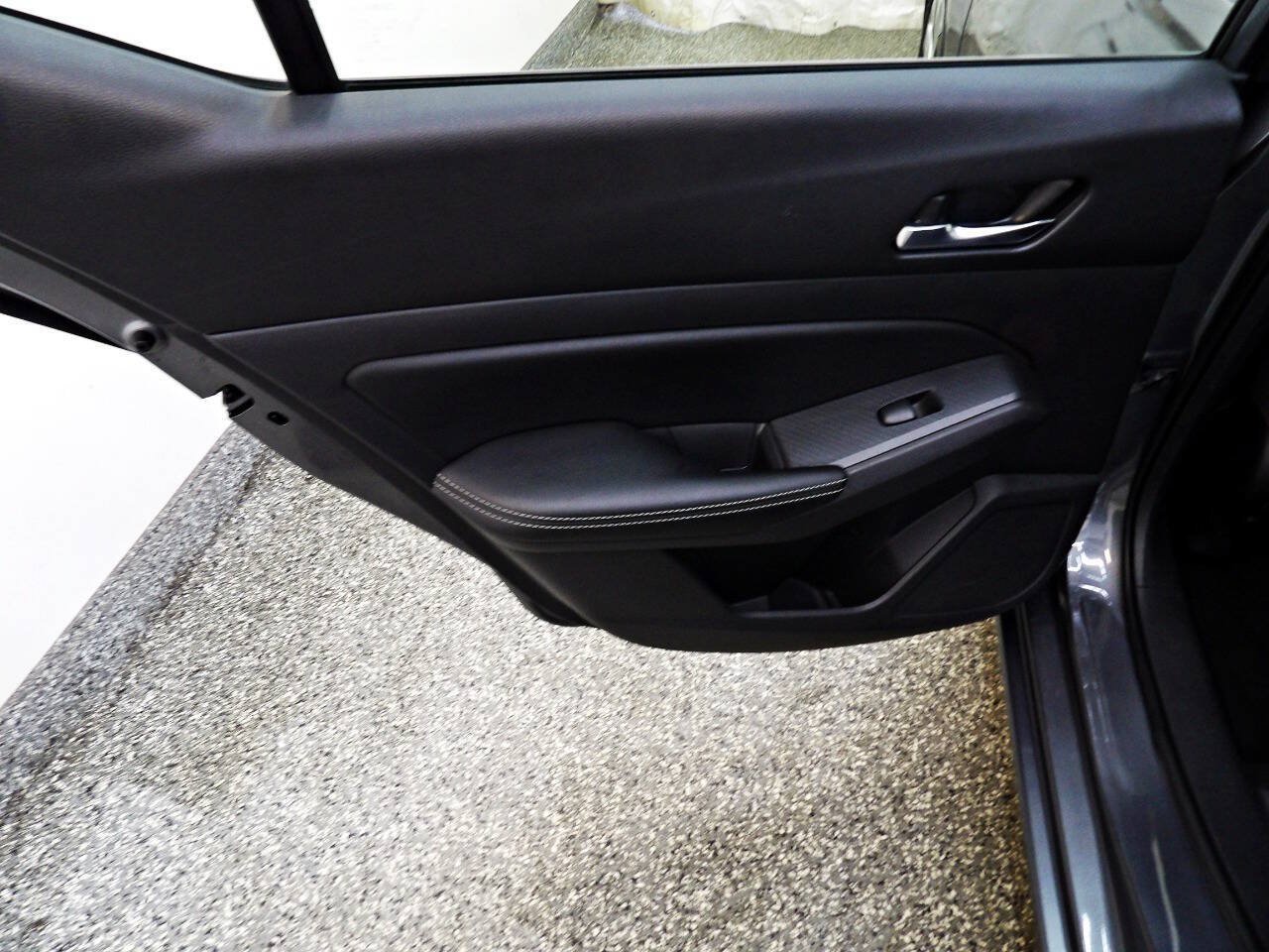 Used 2020 Nissan Altima 2.5 S AWD/4WD image 9