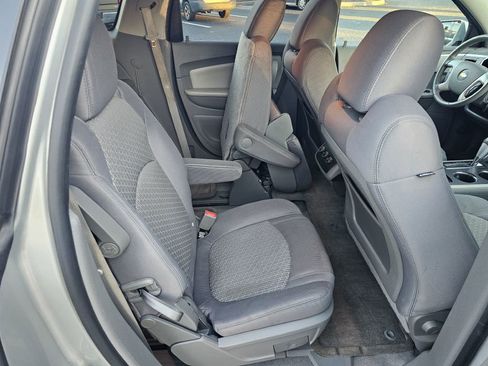 Used 2012 Chevrolet Traverse LT w/ All-Star Edition image 19