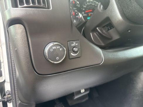 Used 2019 Chevrolet Express 2500 w/ Driver Convenience Package image 14