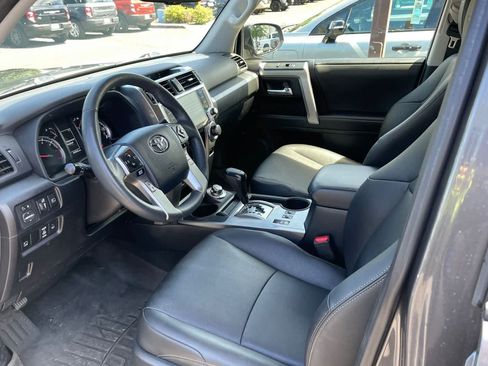 Used 2023 Toyota 4Runner TRD Sport w/ Technology Package AWD/4WD image 9