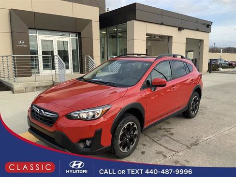 Used 2022 Subaru Crosstrek 2.0i Premium w/ Moonroof Package image 1