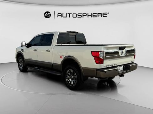 Used 2019 Nissan Titan Platinum Reserve w/ Platinum Utility Package AWD/4WD image 7