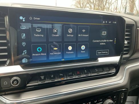 Used 2024 Chevrolet Silverado 2500 High Country w/ Technology Package image 18