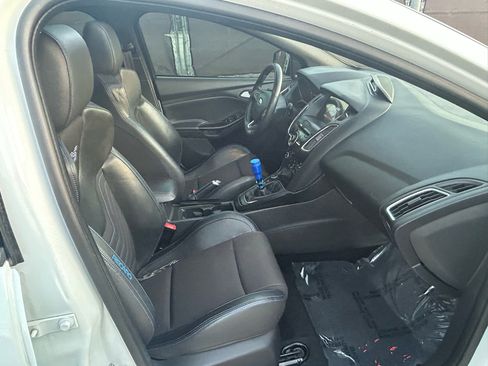 Used 2017 Ford Focus RS image 15