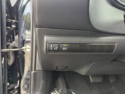 Used 2024 Toyota Corolla LE FWD image 15