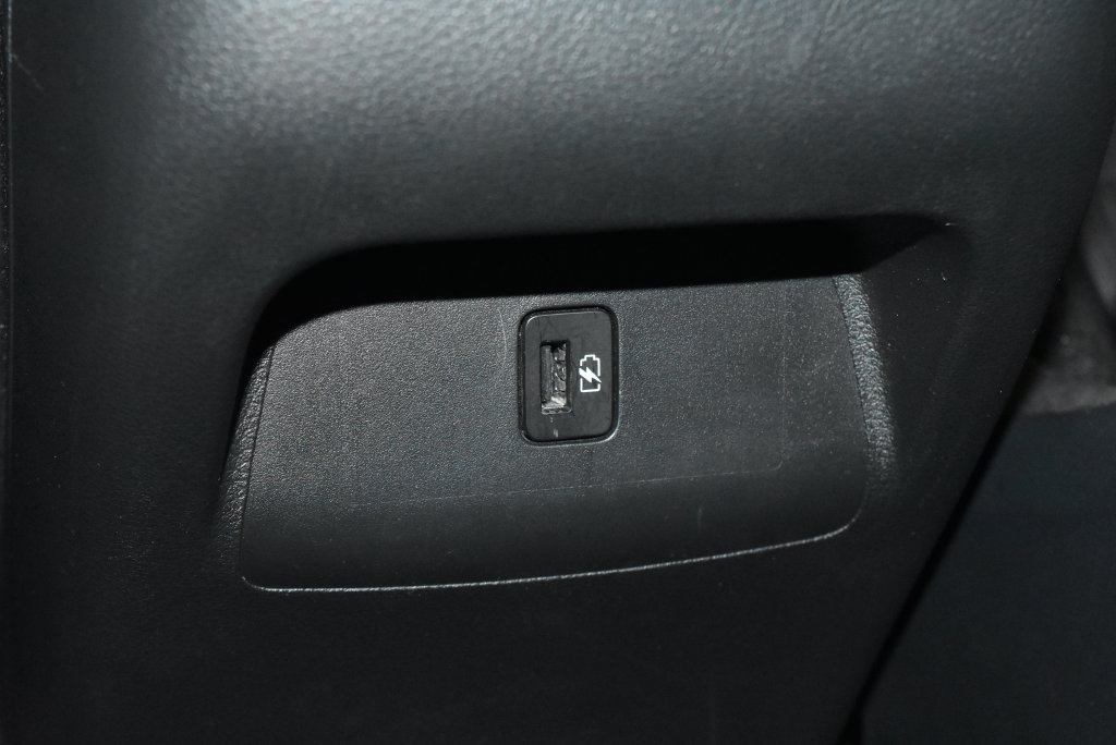 Used 2025 Nissan Sentra SV FWD image 20