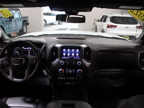 Used 2022 GMC Sierra 1500 Denali w/ Driver Alert Package II AWD/4WD image 2