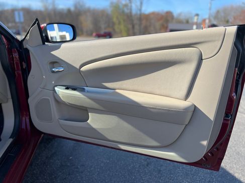 Used 2012 Chrysler 200 Touring image 43