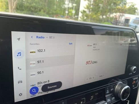 Certified 2026 Toyota Highlander XLE image 24